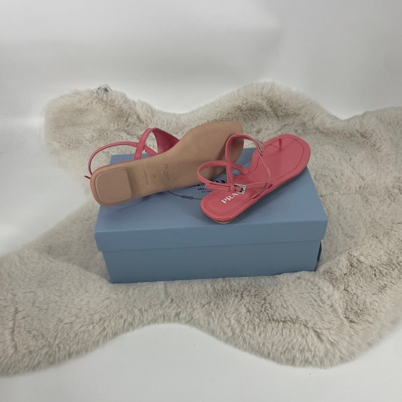 Prada Petalo Patent Leather Thong Sandals - Picture 6 of 6